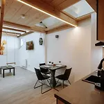 Modern Elegance Lofts - Wohnen Auf Zwei Ebenen Διαμέρισμα *