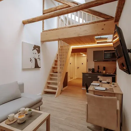 アパート Modern Elegance Lofts - Wohnen Auf Zwei Ebenen *