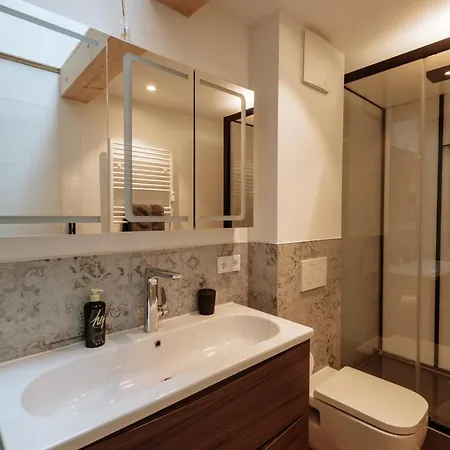 Apartment Modern Elegance Lofts - Wohnen Auf Zwei Ebenen