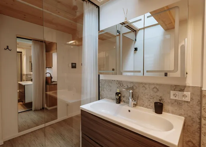 Apartment Modern Elegance Lofts - Wohnen Auf Zwei Ebenen